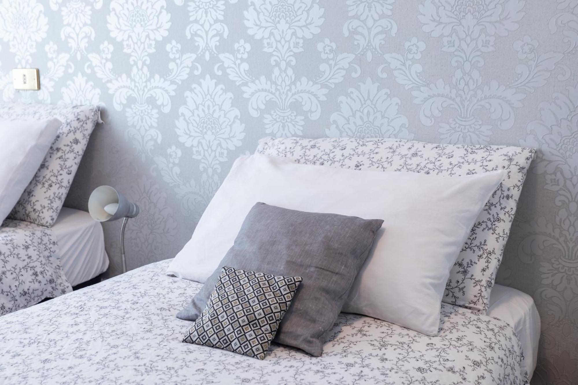 Apartament Duomo Walking Distance Elegant Flat With View Mediolan Zewnętrze zdjęcie